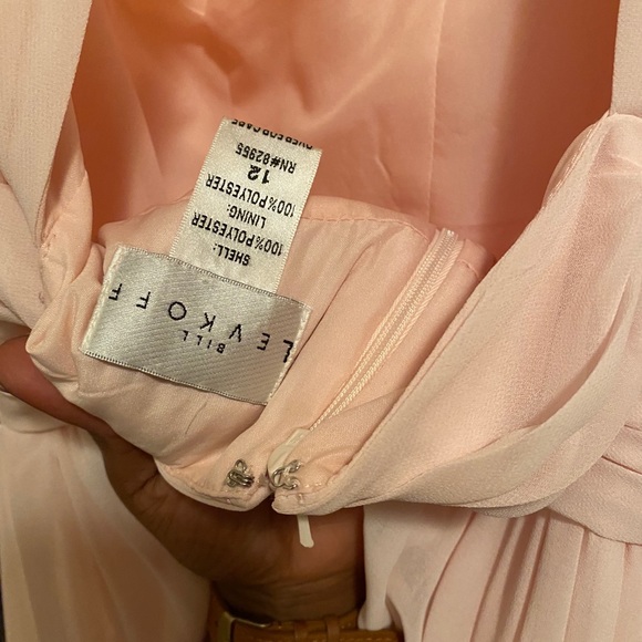 Gown - Picture 3 of 4